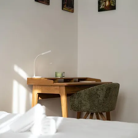 Large Family For 6 - Ac & Garage Apartman