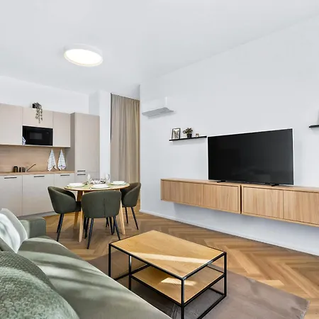 Large Family For 6 - Ac & Garage ברטיסלאבה