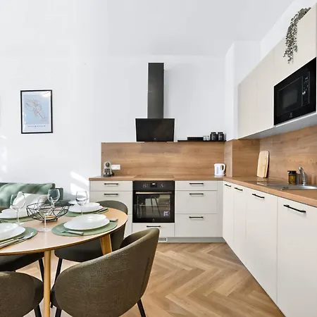 דירה Large Family For 6 - Ac & Garage *