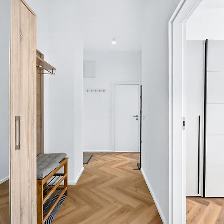 דירה Large Family For 6 - Ac & Garage